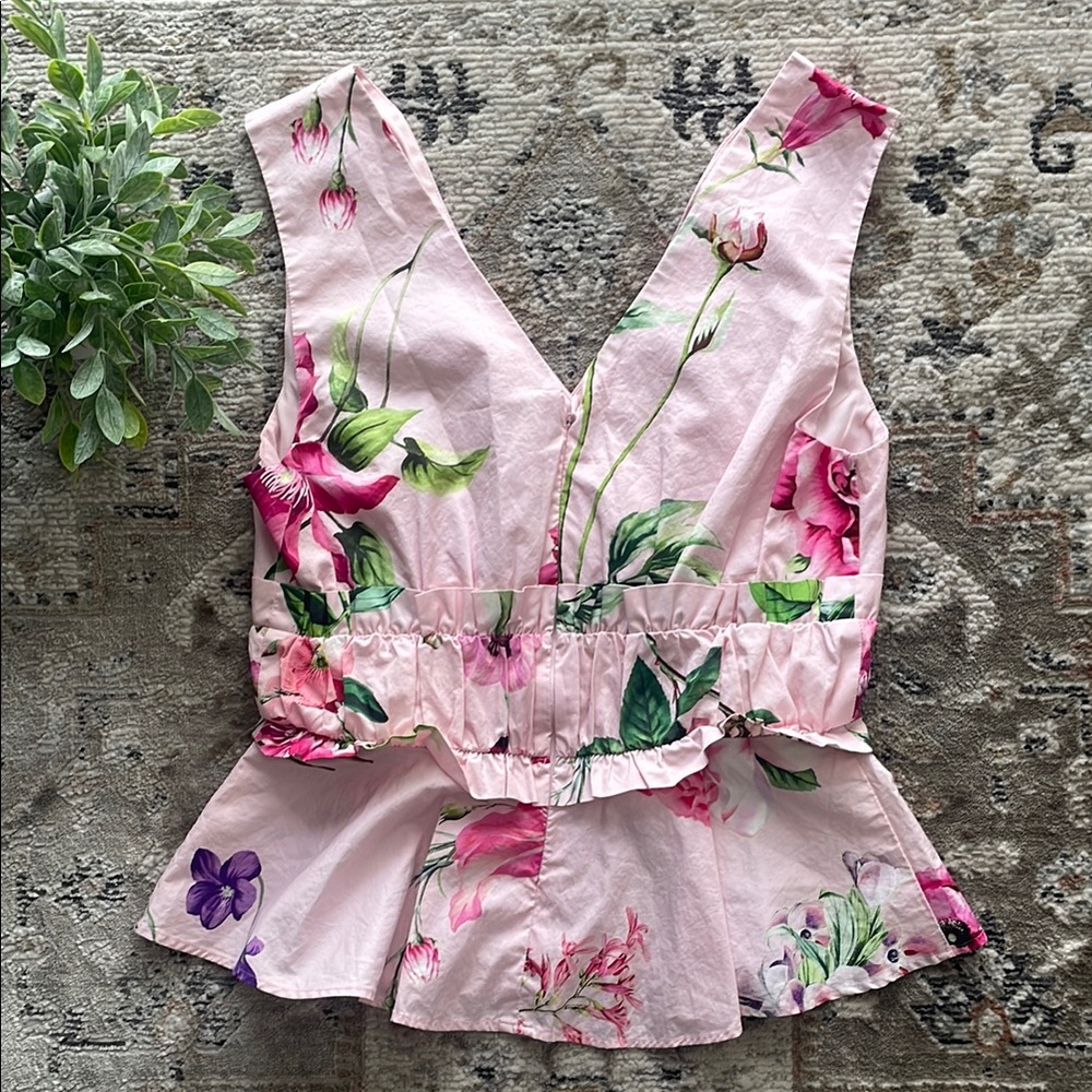 Express Pink Ruched Peplum Sleeveless Blouse - Picture 2 of 6
